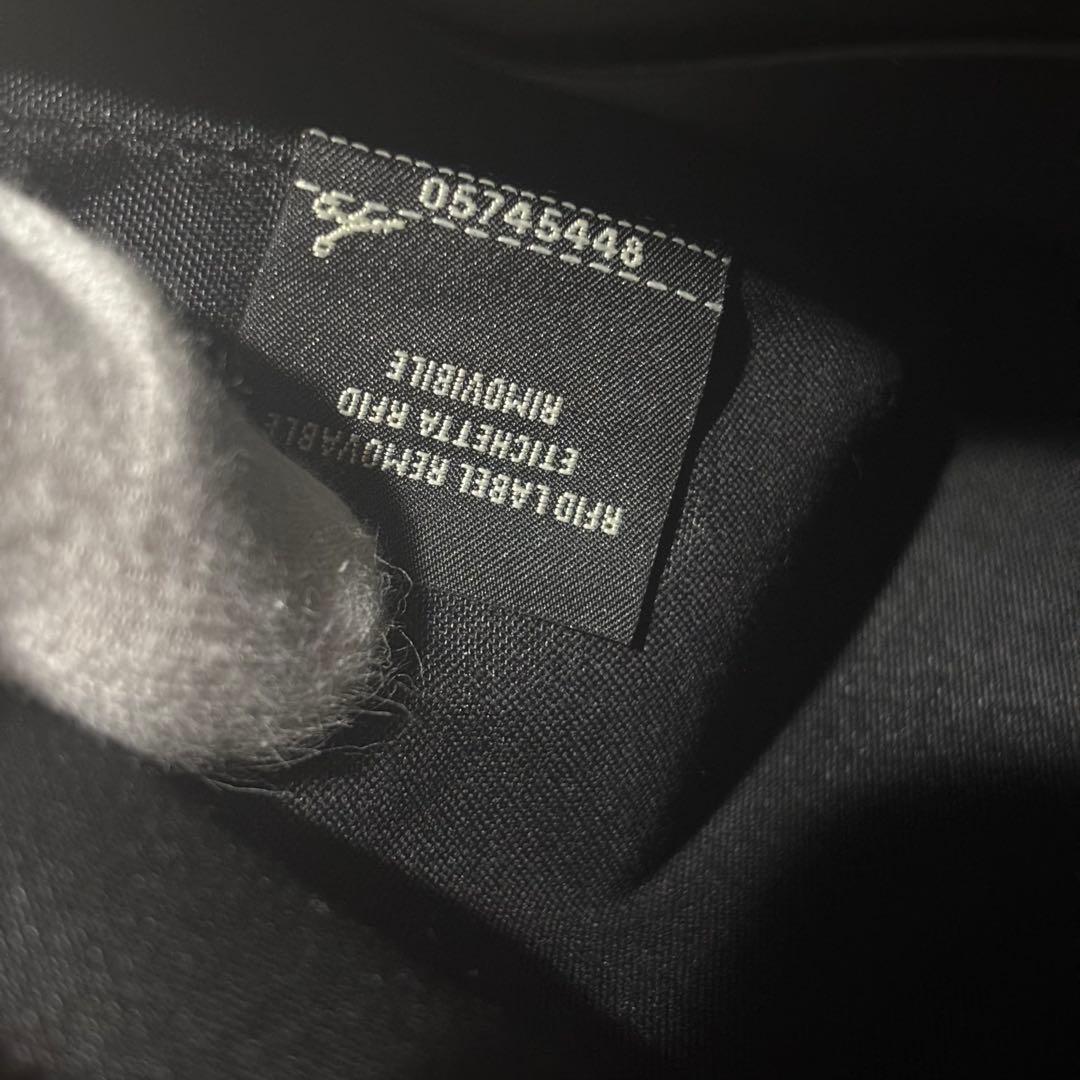 未使用級　FENDI FFフラット スリム　クラッチバッグ　ズッカ　ウォレット