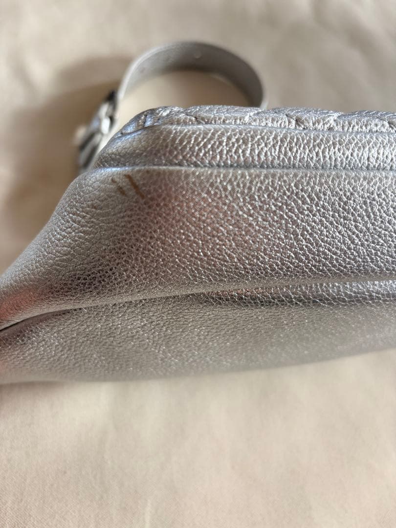 今だけ売り切り最終価格　CHANEL ウエストバッグ ボディーバッグ