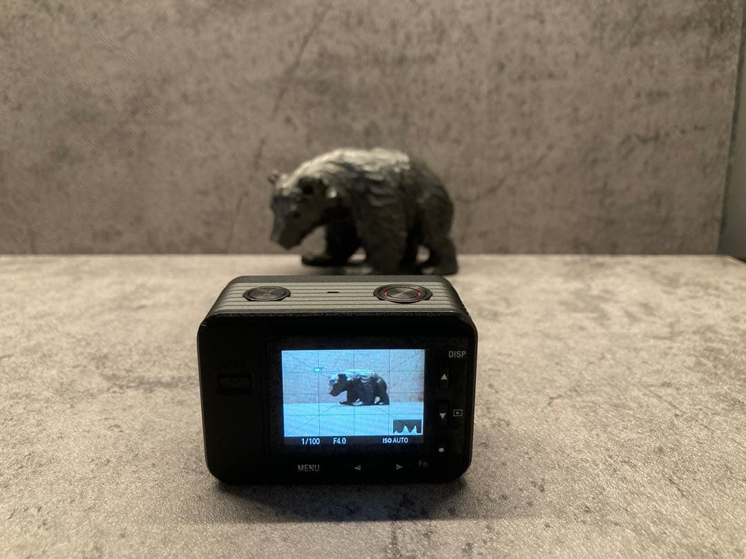 超小型高画質／防水耐衝撃／スマホ転送可／本体給電可　SONY RX0