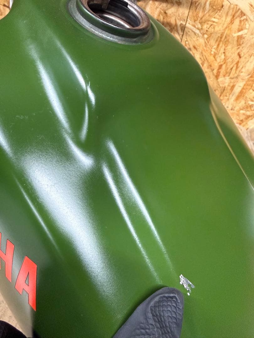 Z*A様 ヤマハ TW200/TW225 マッドグリーン タンク