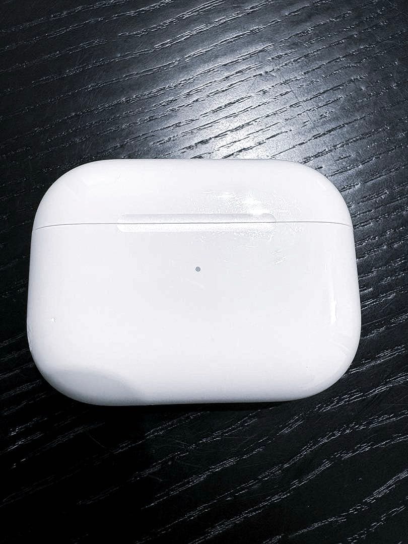 美品 AirPods Pro2（第2世代）USB-C MTJV3J/Aエアポッズ