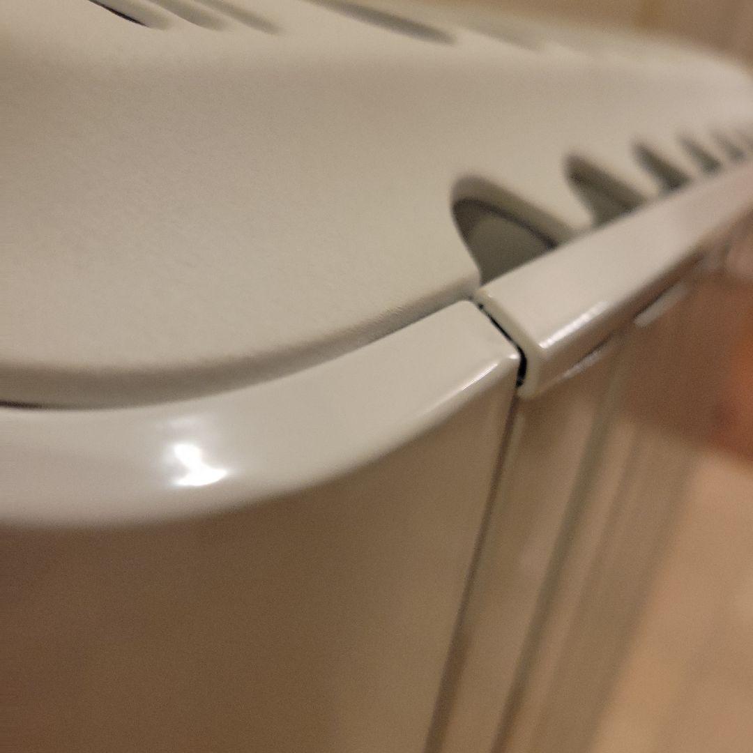 DēLonghiデロンギ　オイルヒーター　油入式