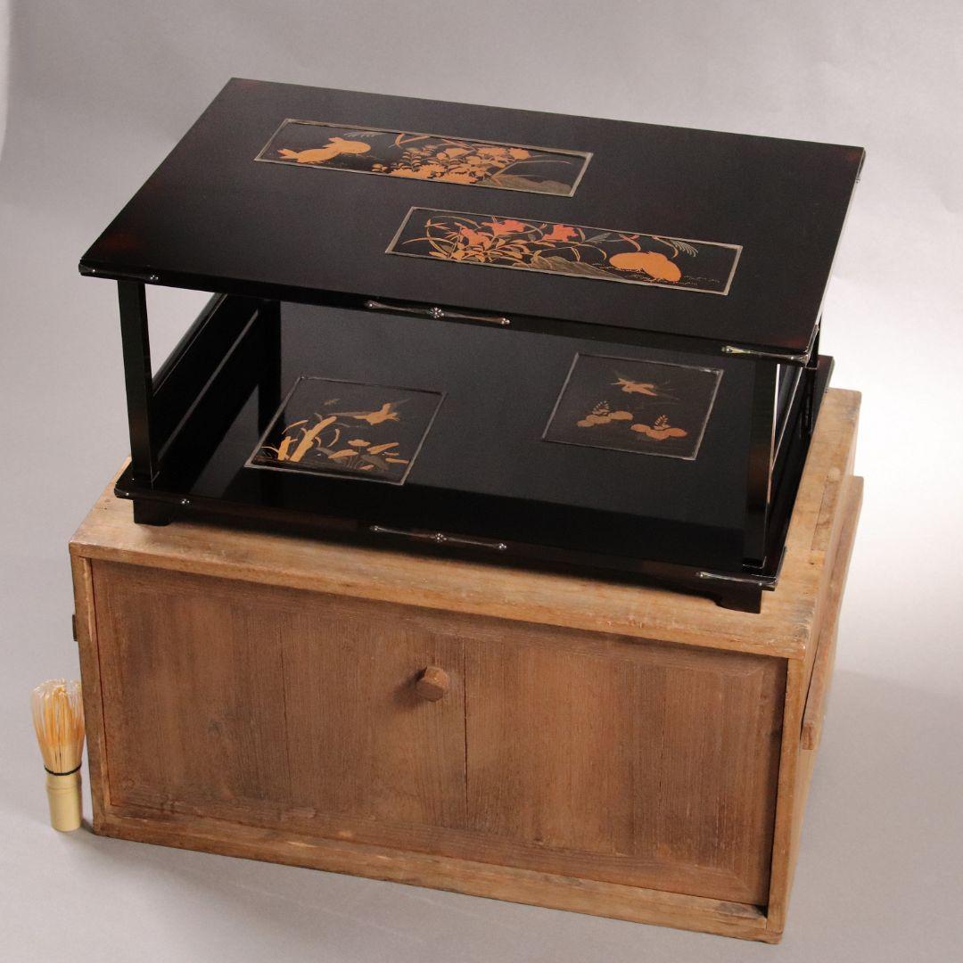 時代 花鳥図 金蒔絵 黒塗二段卓 冠卓 木箱 木製 花台 飾台 鶉 雀 M840