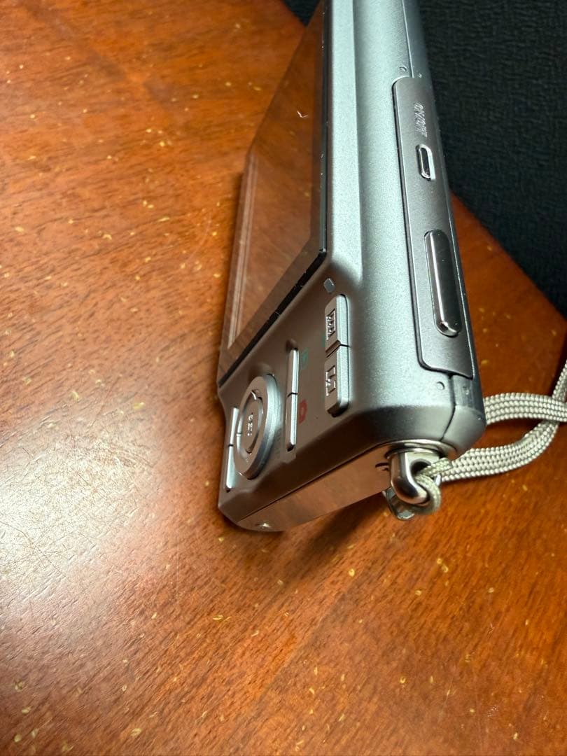 CASIO EXILIM EX-Z75 デジタルカメラ ケースおまけ 人気 美品