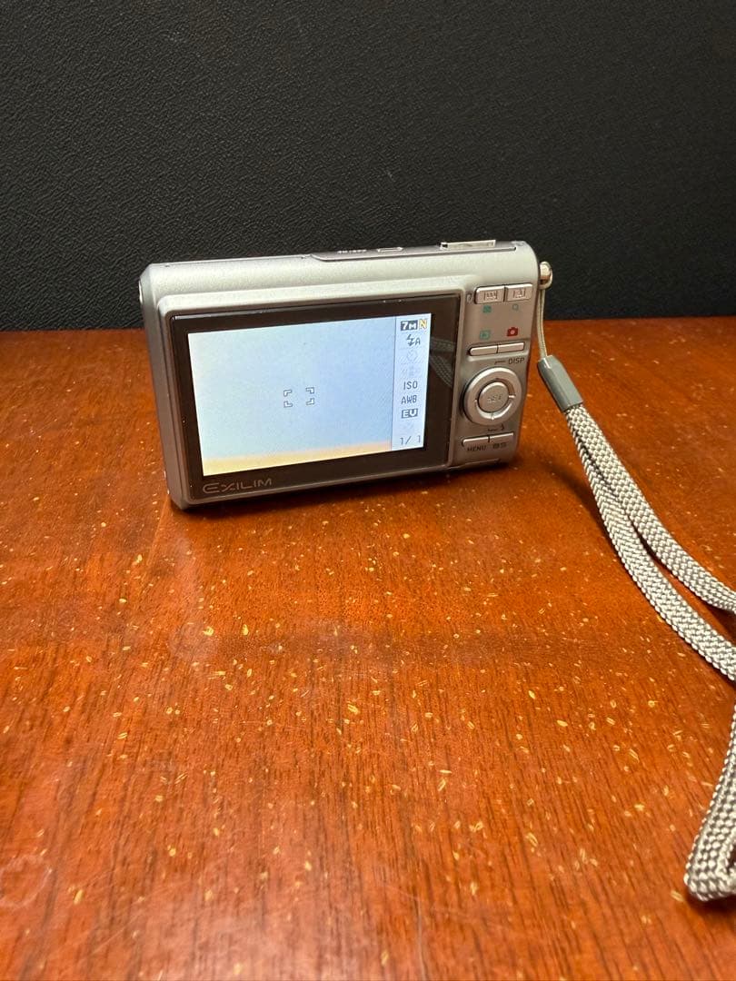 CASIO EXILIM EX-Z75 デジタルカメラ ケースおまけ 人気 美品