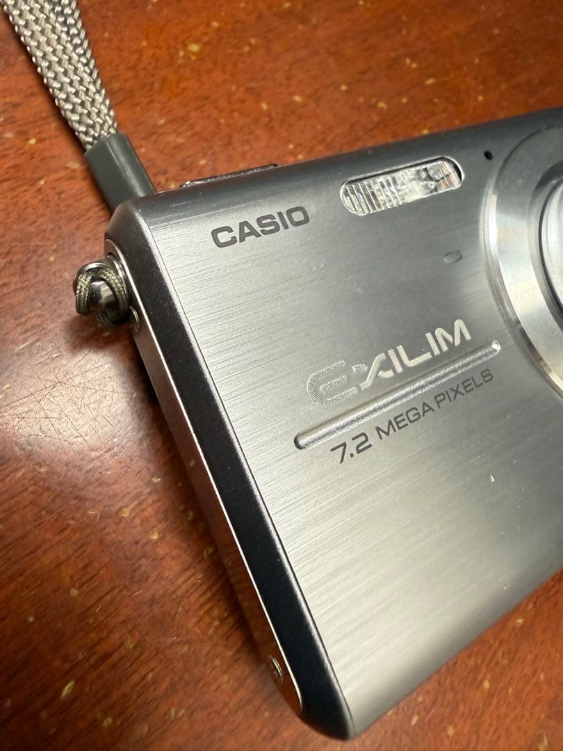 CASIO EXILIM EX-Z75 デジタルカメラ ケースおまけ 人気 美品