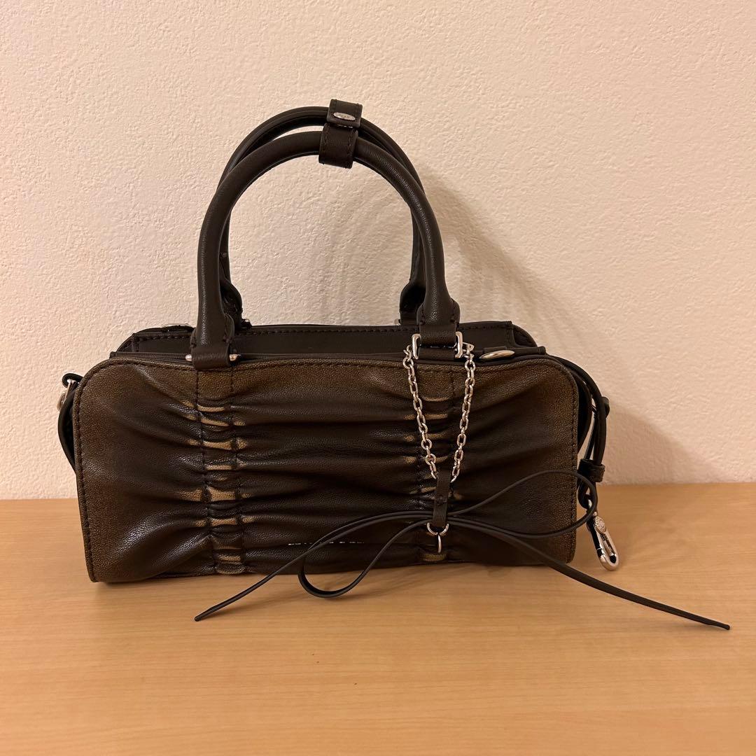 【超美品】CHARLES & KEITH Kadee ケーディー バッグ ダーク