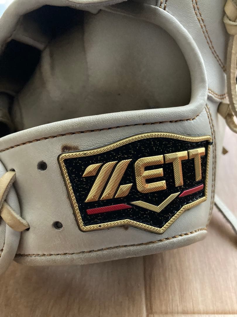 ZETT プロステイタス 軟式 投手用