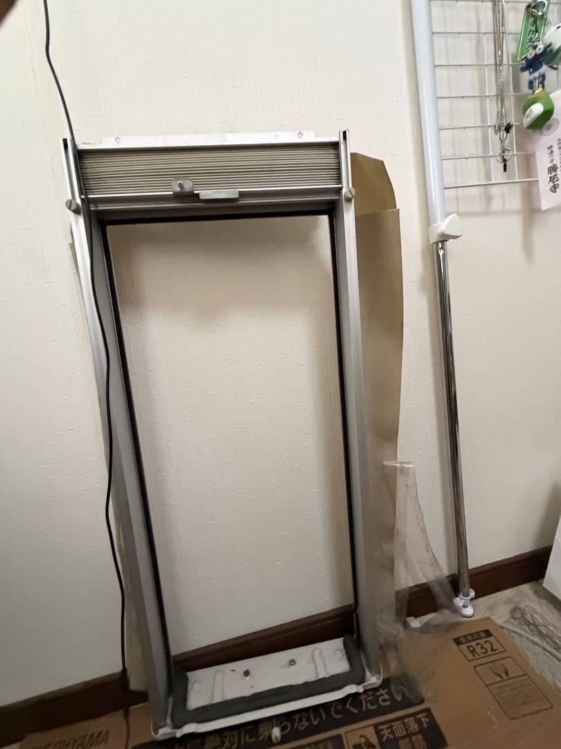 2018年製　Hier JA-16S ウィンドウエアコン