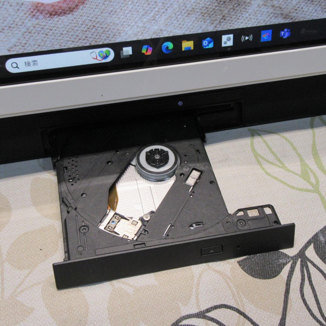 美品！大画面Win11公式対応8世代Corei3/メ16/SSD+HDD/DVD