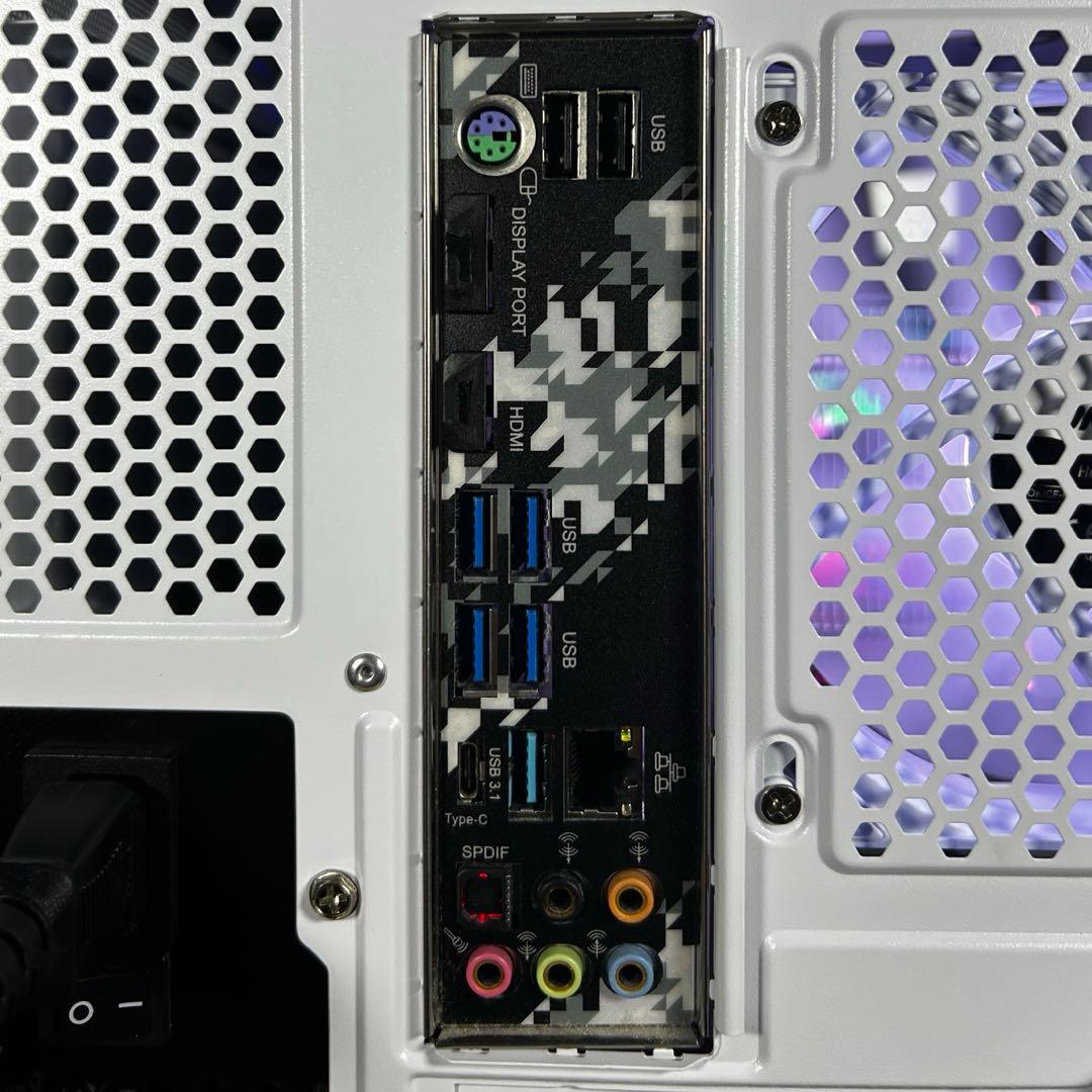 超高性能 光る 白ゲーミングPC Ryzen GTX1660 Windows11