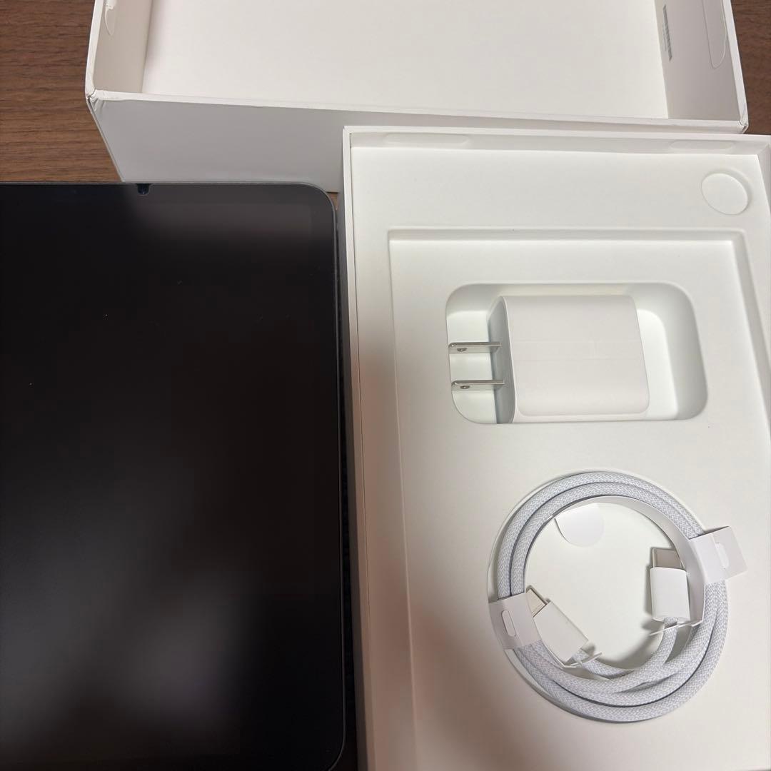 iPad mini A17pro ほぼ未使用