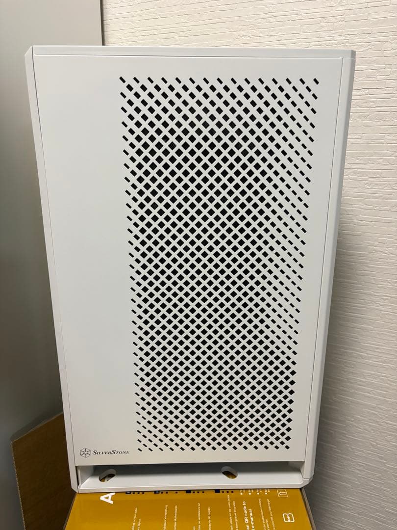 SilverStone ALTA G1M SST-ALG1MW ホワイト