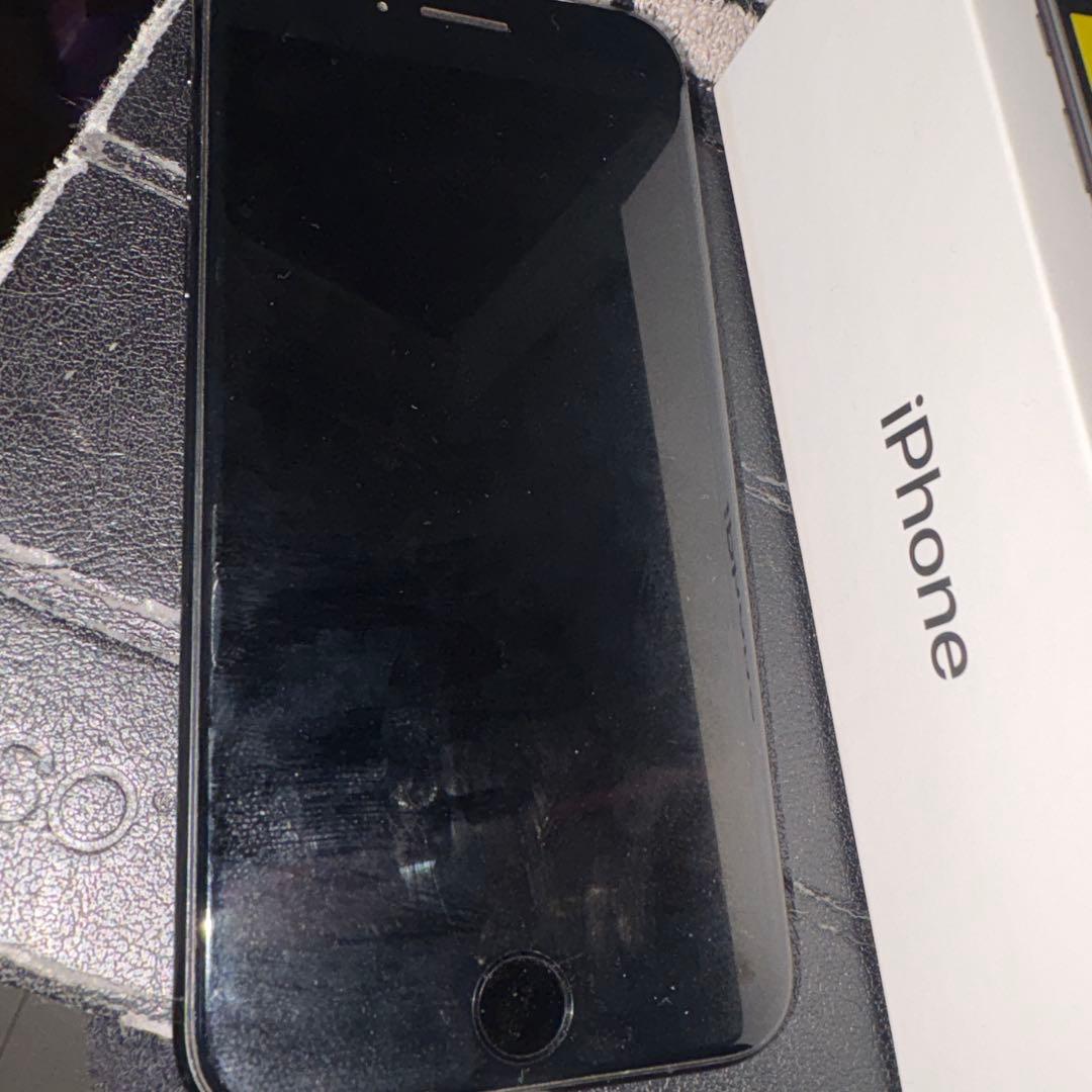 Apple iPhone se3 ブラック