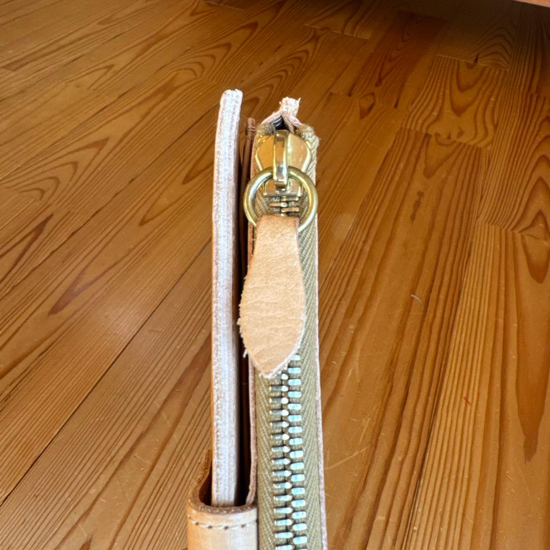 【新品】IL BISONTE コンチョストラップ 長財布 ヌメ ナチュラル☆