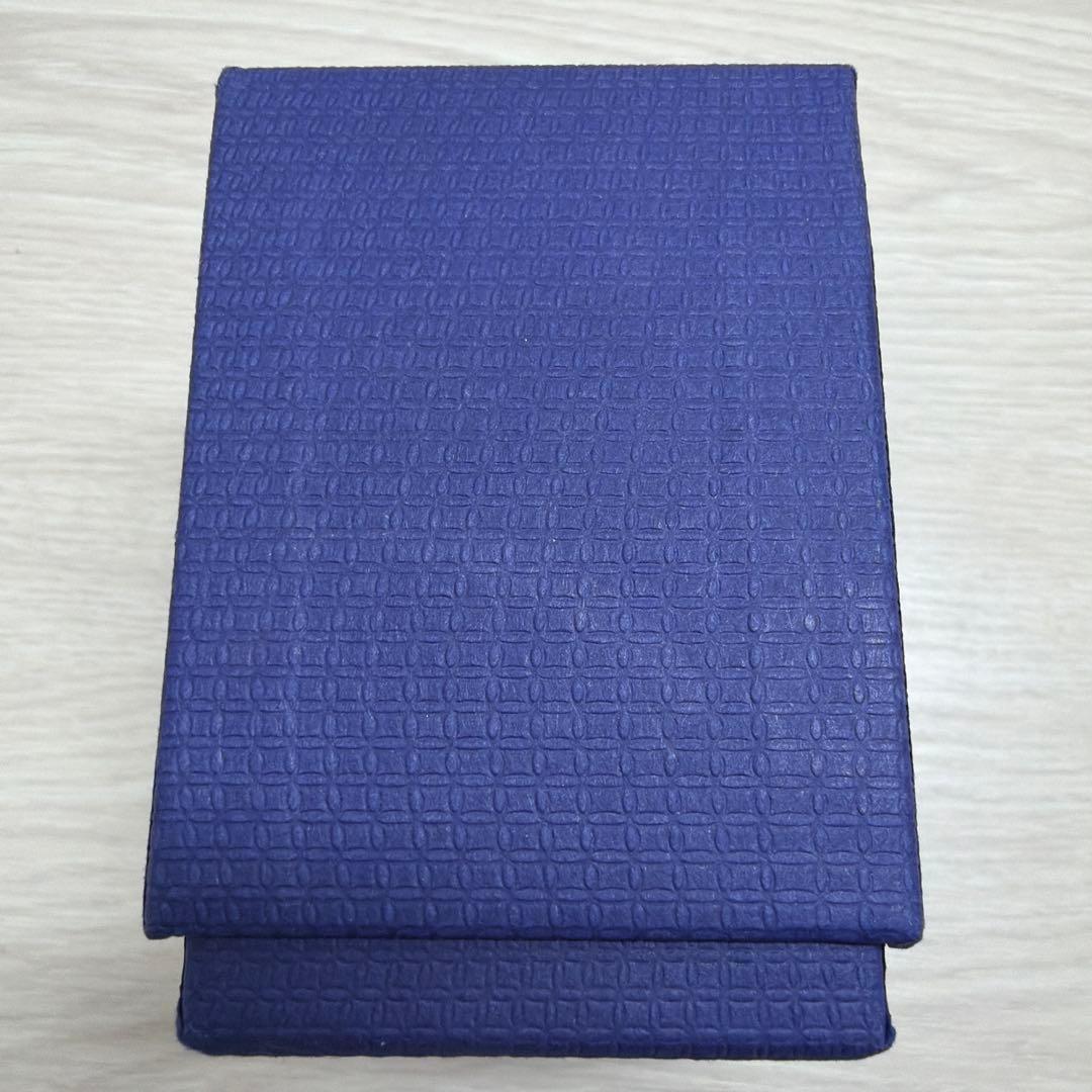 スワロフスキーMesmera Attract バングル シルバー