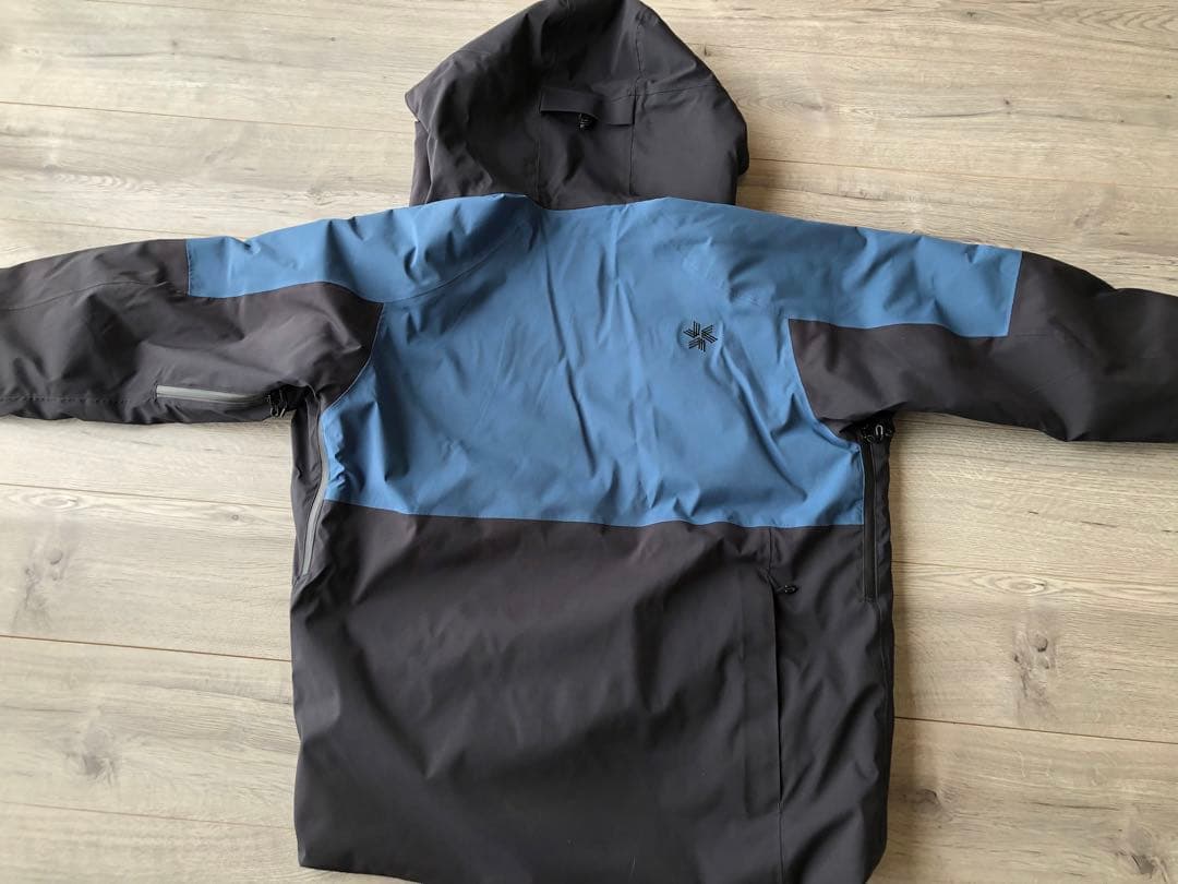 Goldwin フード付きジャケット 青・黒