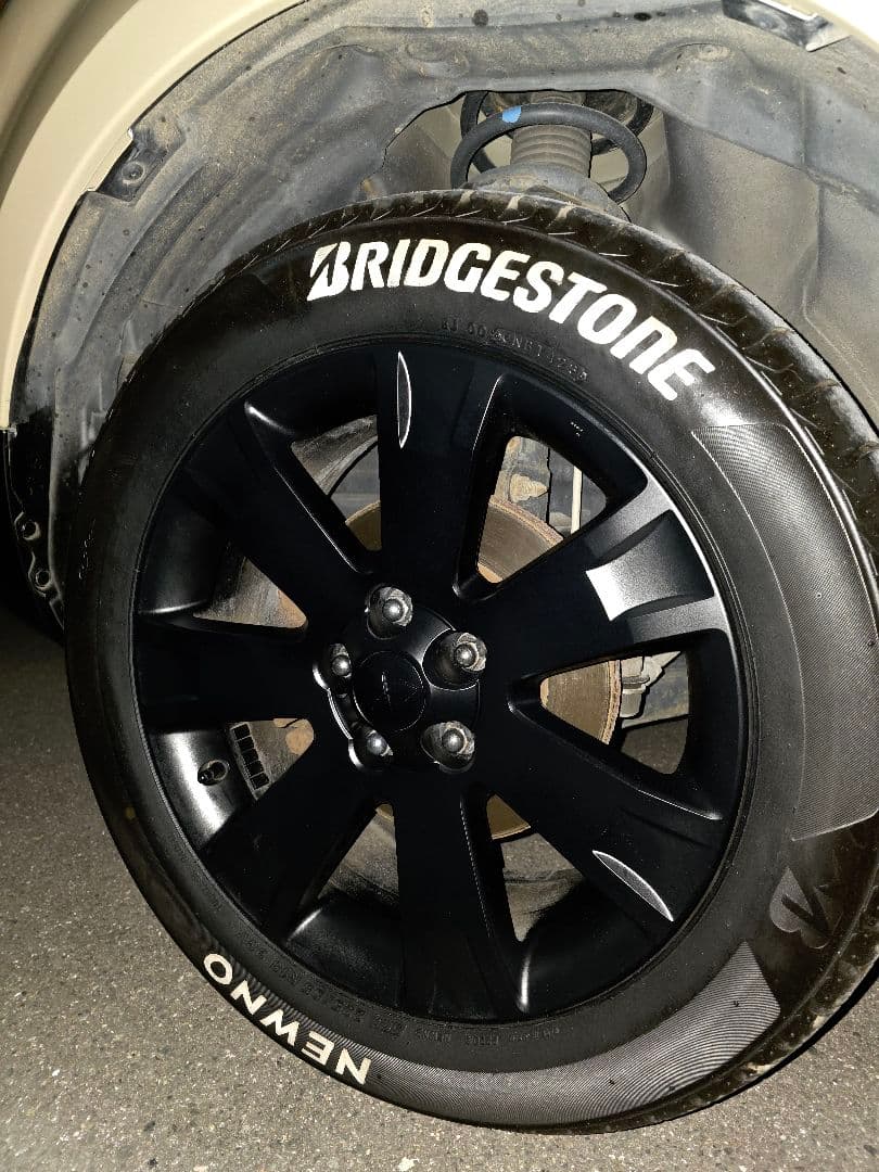 引き取り限定（まよねーず）デリカ18インチホイール黒塗装＋タイヤ4本セット