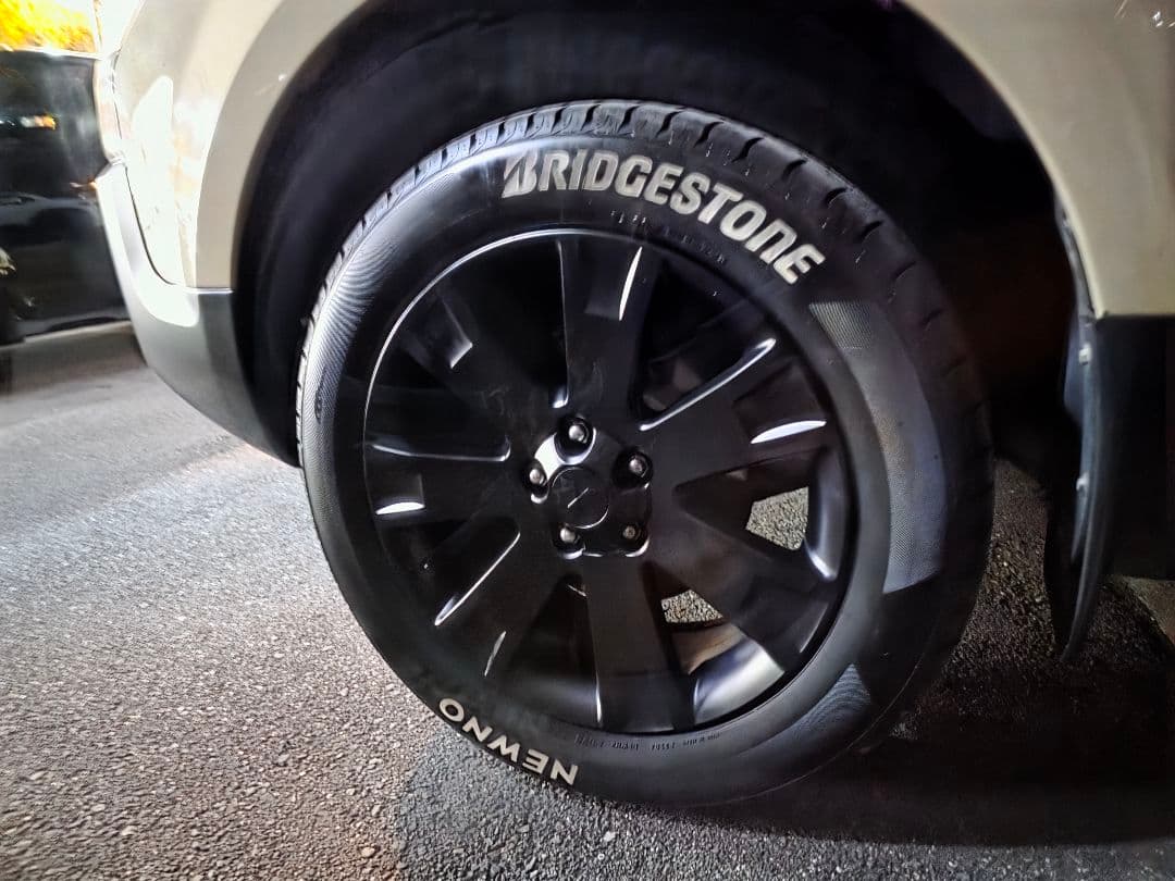 引き取り限定（まよねーず）デリカ18インチホイール黒塗装＋タイヤ4本セット