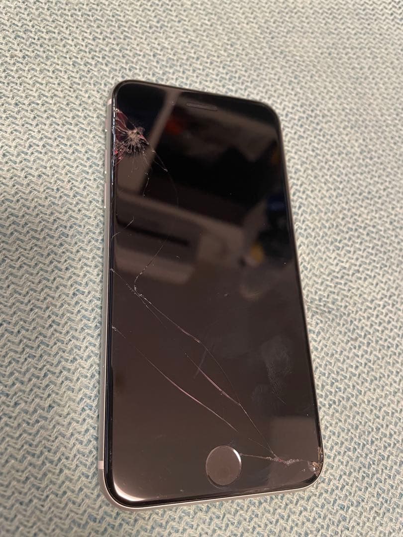 スマートフォン本体 iPhone se2