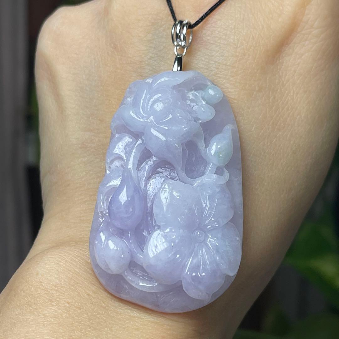 鑑別書付ラベンダー立体花彫刻ペンダント・無処理天然ミャンマー産本翡翠00316
