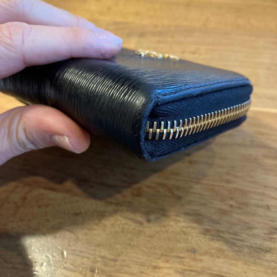 PRADA ブラック レザー ケース