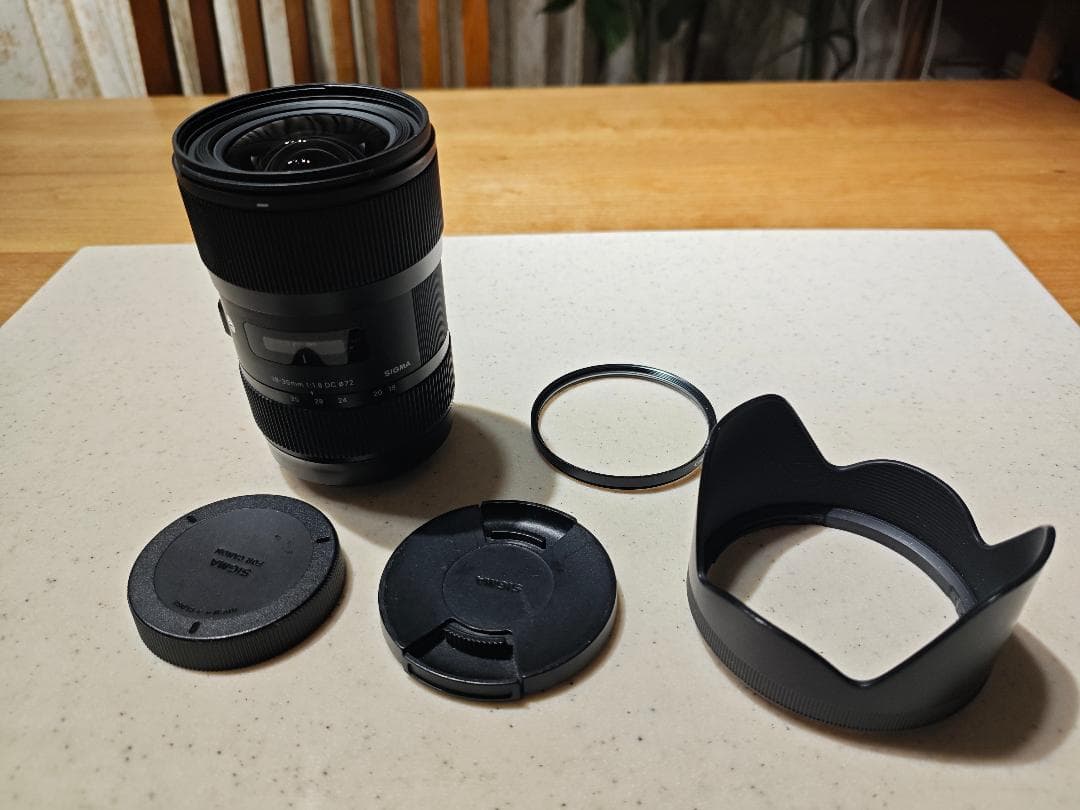 美品 SIGMA 18-35mm F1.8 DC HSM Canon EF-S
