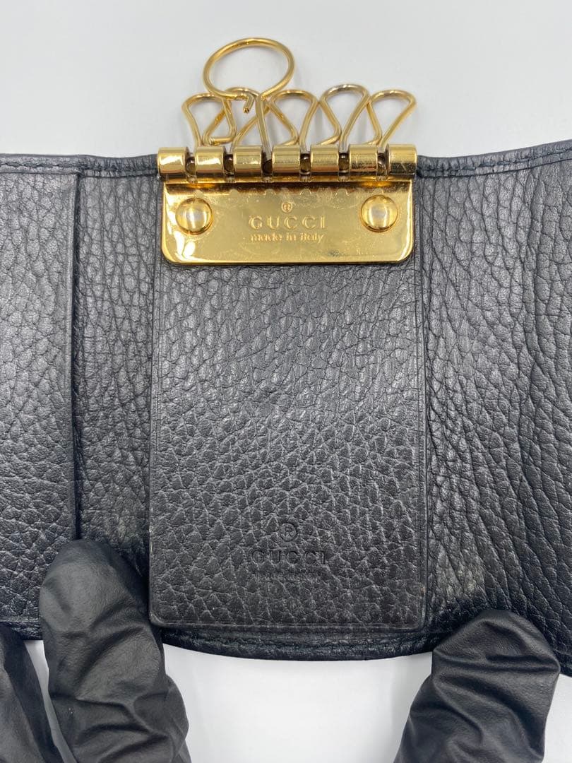 【GUCCI】キーケース ブラック レザー ゴールド金具　6連