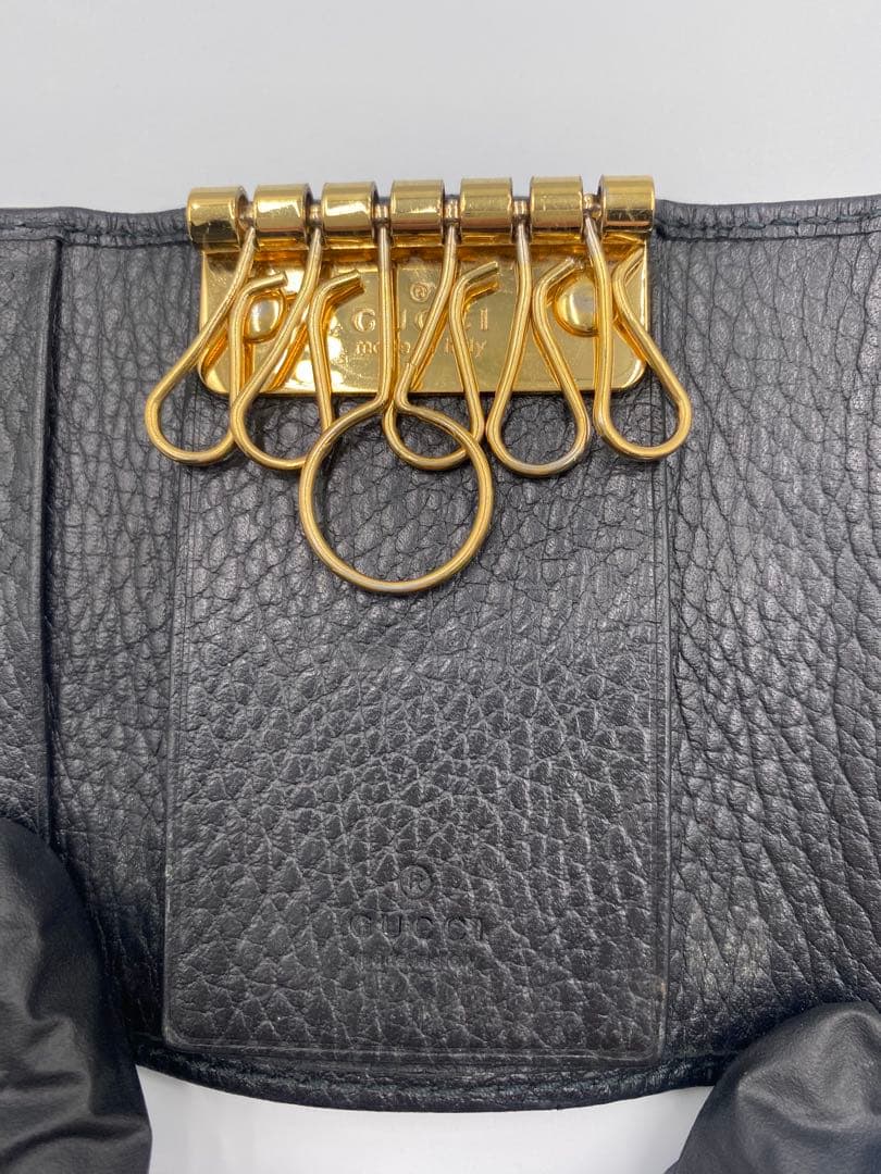 【GUCCI】キーケース ブラック レザー ゴールド金具　6連