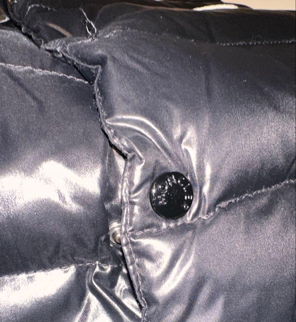 お値下げ中⤵︎モンクレール　ダウンベスト　ワッペン　0 黒