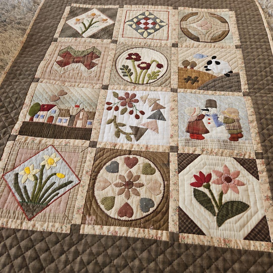 ✨マンスリーキルト✨パッチワークタペストリー