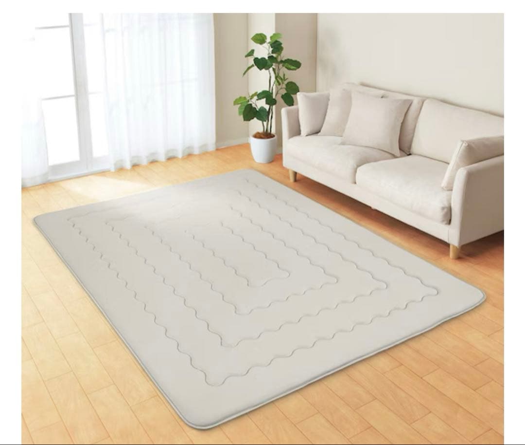 ニトリ　極厚30mmウレタン入り 接触冷感+持続冷感+防汚加工+防音ラグNクール