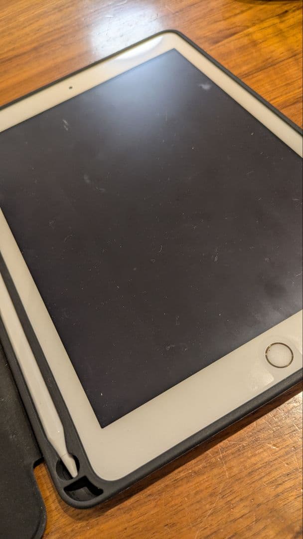 Apple iPad 第5世代 32GB