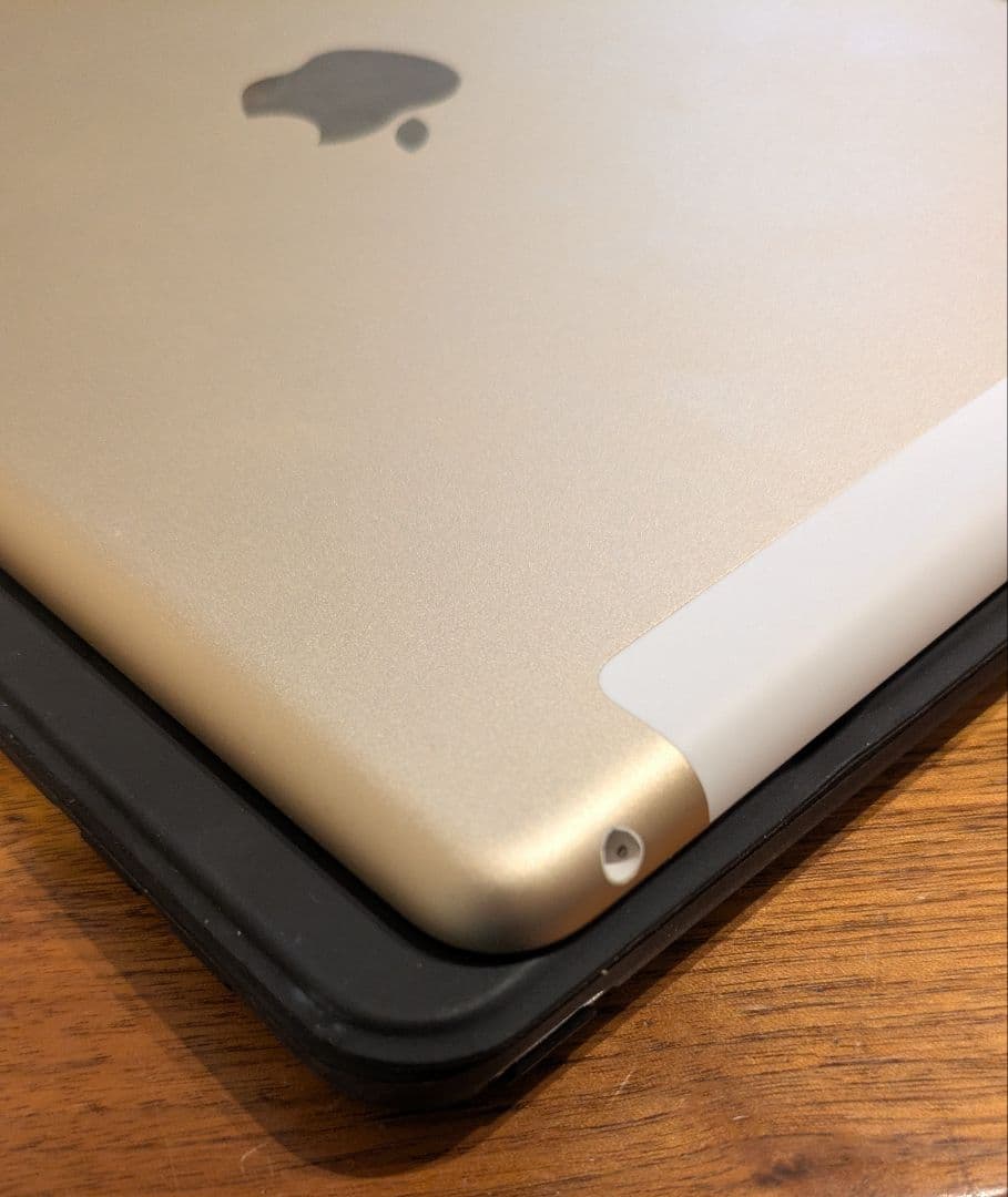 Apple iPad 第5世代 32GB