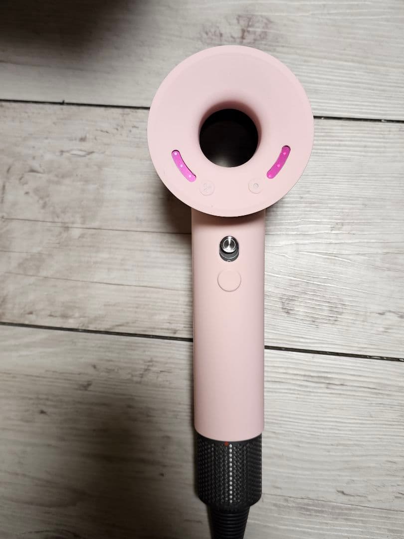 最安値　新品シリコンカバー付　ダイソン　メンテナンス済み　Dyson hd08