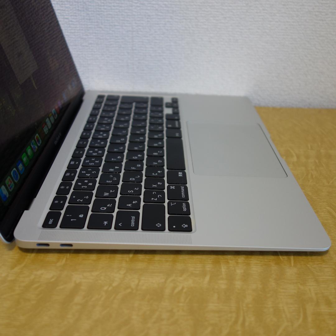 304）MacBook Air 2020　i7/16GB/512GB/13インチ