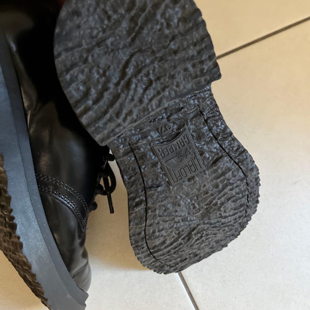 Camper ブラックレザー ローファー