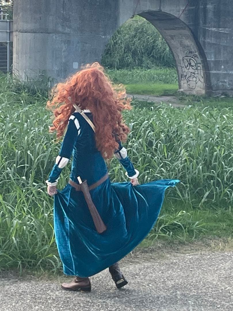 Dハロ　メリダ コスプレ衣装　ウィッグ　小道具付き