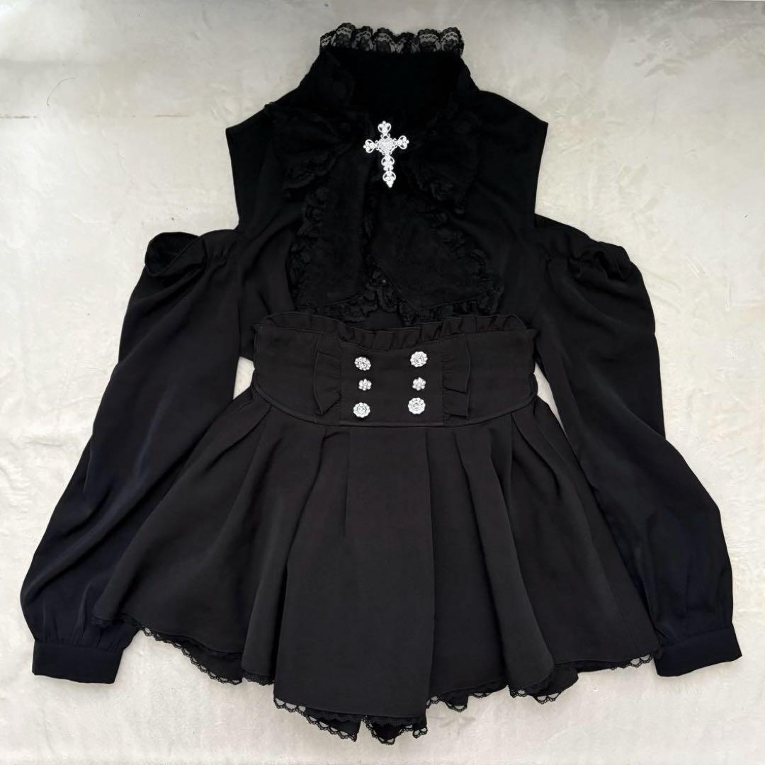 地雷 マーズ リボン オフショル ブラウス ノエミー スカパン セットアップ ❤︎