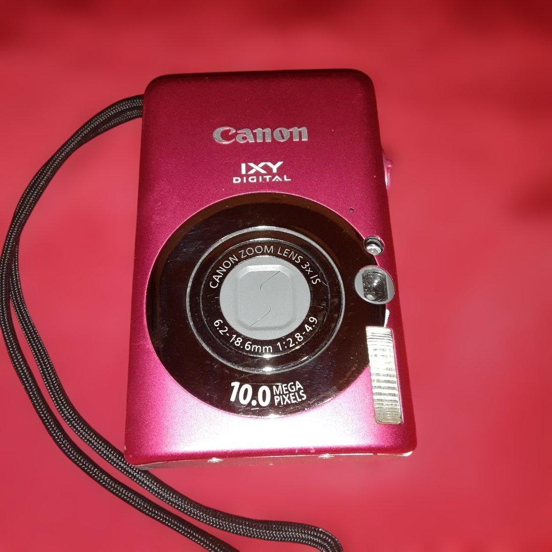 IXY DIGITAL 110is AiAF 10.0MEGA PIXELS本体