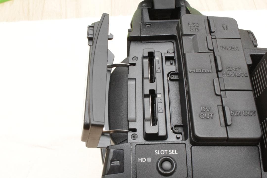 けい！Panasonic AG-AC160　業務用ビデオカメラ