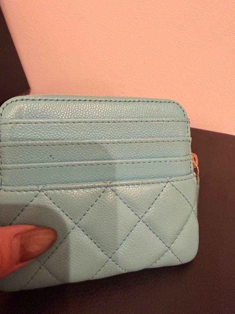 CHANEL マトラッセ　キャビアスキン　ラウンドジップケース