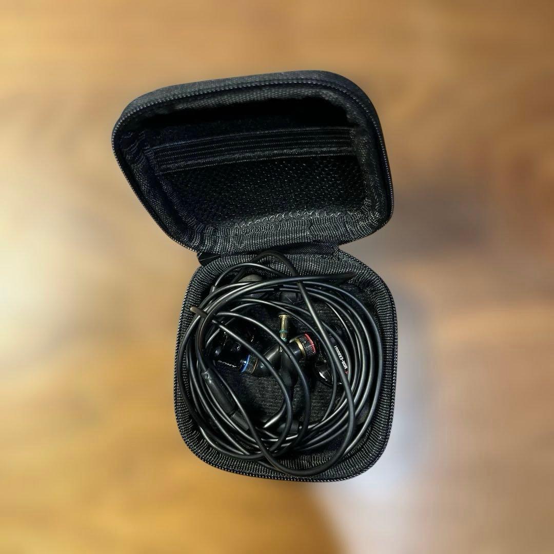 SONY モニターイヤホン MDR-EX800ST 純正ではないケース付き