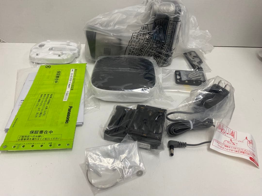 パナソニック　屋外バッテリーカメラキットKX-HC300SK-H 新品