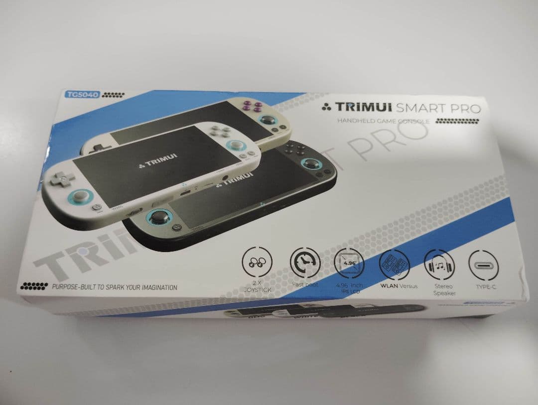 Trimui Smart Pro ゲーム機になります。　超美品です。