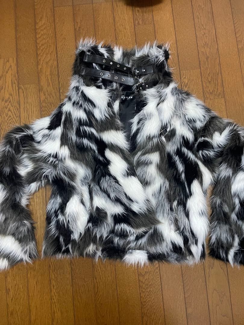 REFLEM/レフレム ベルト付き クロップファージャケット