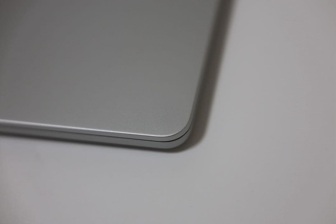 M3 MacBook Air 13インチ (スペースグレー)