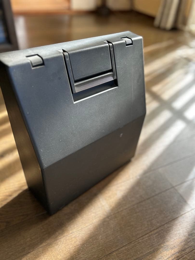 Olivetti 112タイプライター 赤