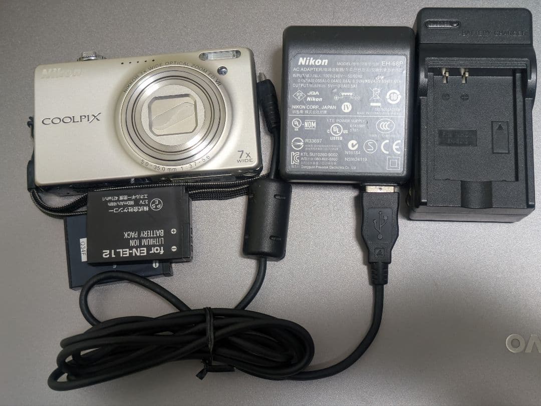 Nikon COOLPIX S6000 シルバー