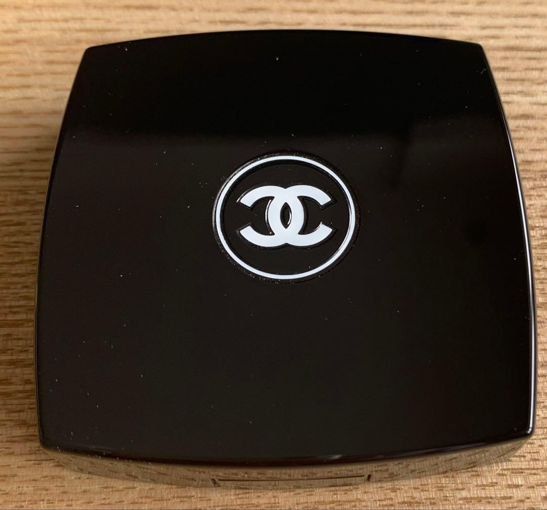 シャネル レキャトル オンブル ブトン 239 ブトン バロック アイシャドウ